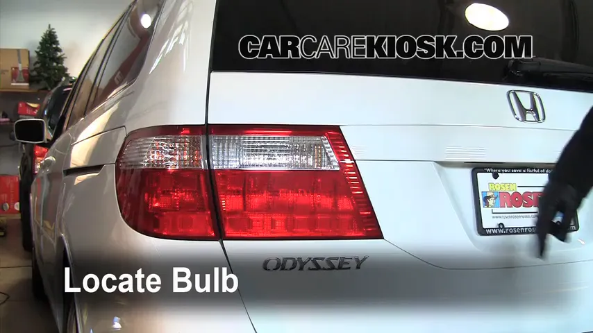 2007 Honda Odyssey EX 3.5L V6 Lights Turn Signal - Rear (replace bulb)